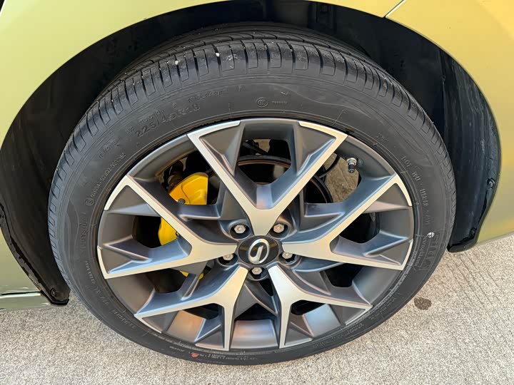 Фото 9 - GAC Trumpchi Empow R