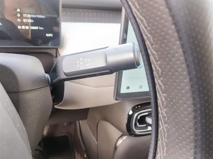 Фото 7 - GAC Aion UT