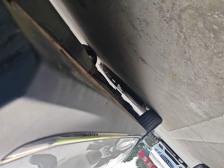 Фото 22 - Roewe RX5