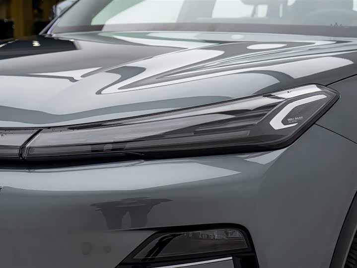 Фото 21 - Geely Galaxy Starship 7