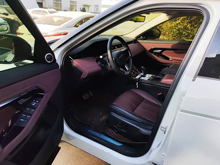 Фото 4 - Land Rover Range Rover Evoque L