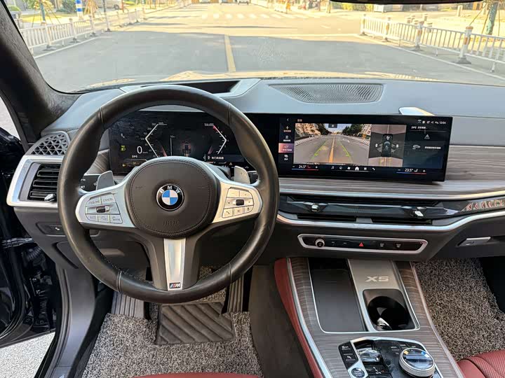 Фото 16 - BMW X5