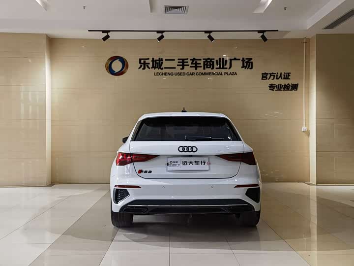 Фото 17 - Audi A3