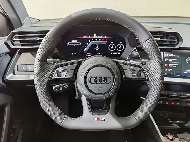 Фото 7 - Audi A3