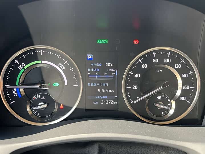 Фото 18 - Toyota Alphard