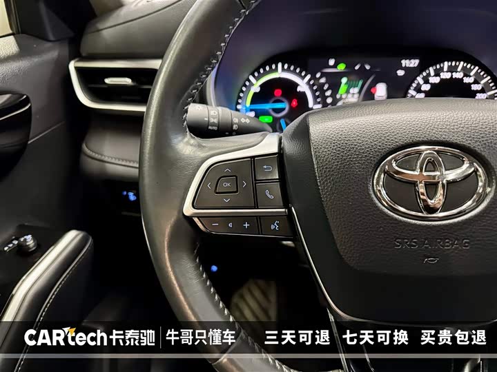 Фото 14 - Toyota Highlander