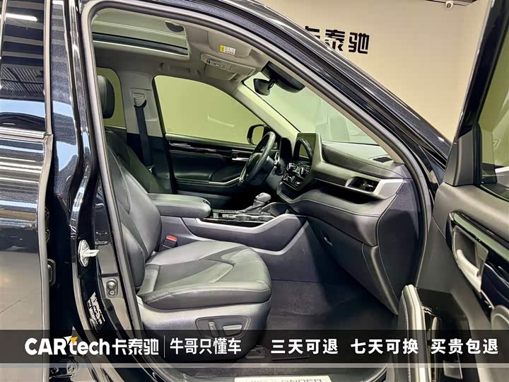 Фото 18 - Toyota Highlander