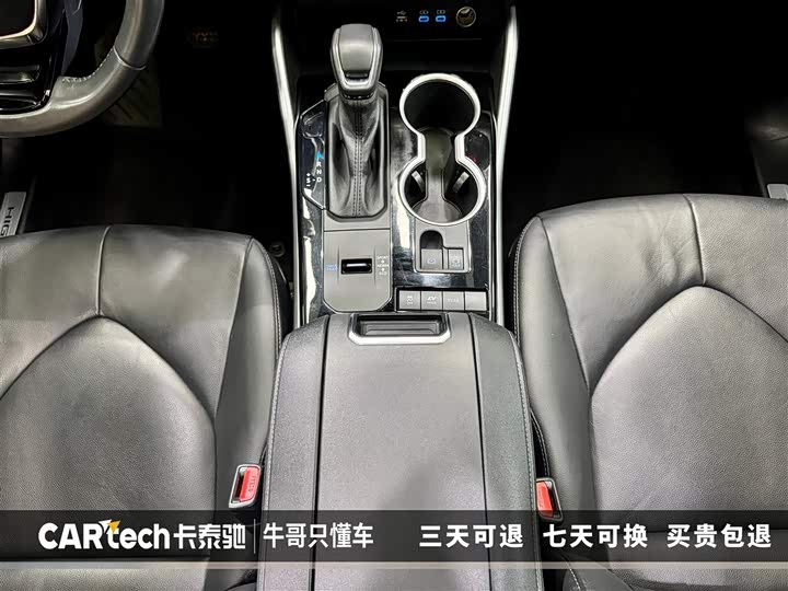 Фото 23 - Toyota Highlander