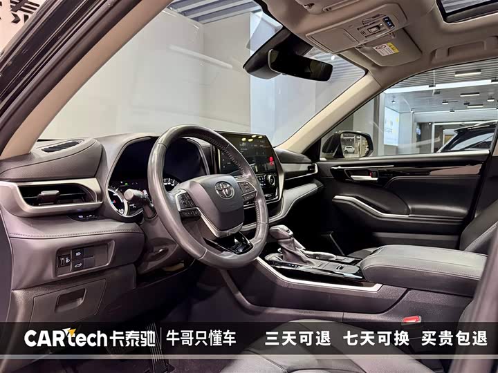 Фото 26 - Toyota Highlander