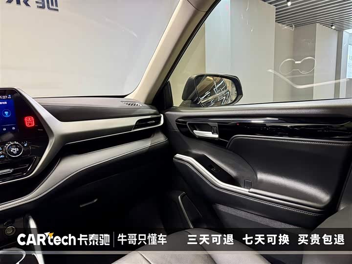 Фото 29 - Toyota Highlander