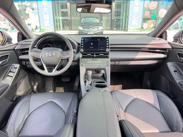 Фото 14 - Toyota Avalon