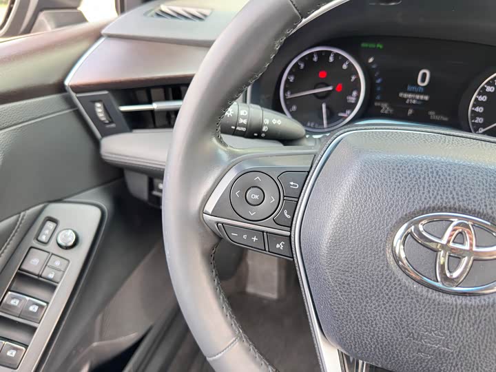 Фото 16 - Toyota Avalon