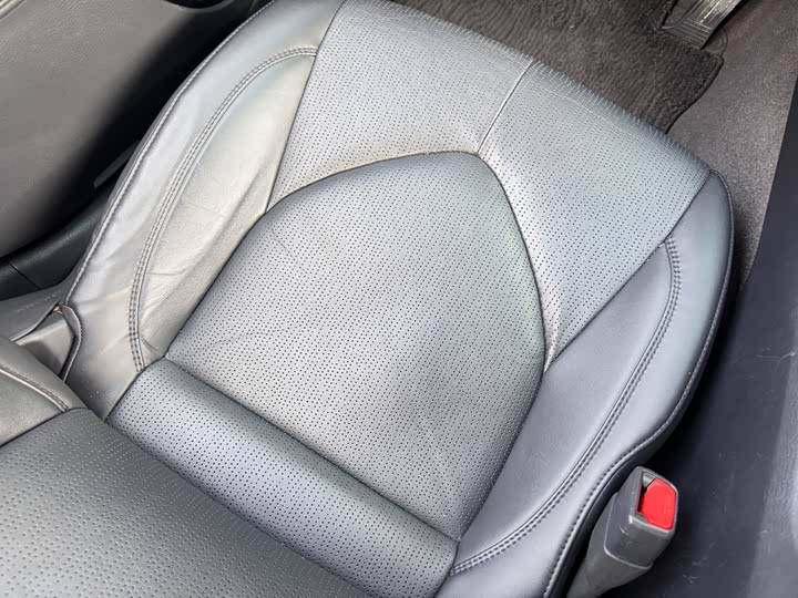 Фото 18 - Toyota Avalon