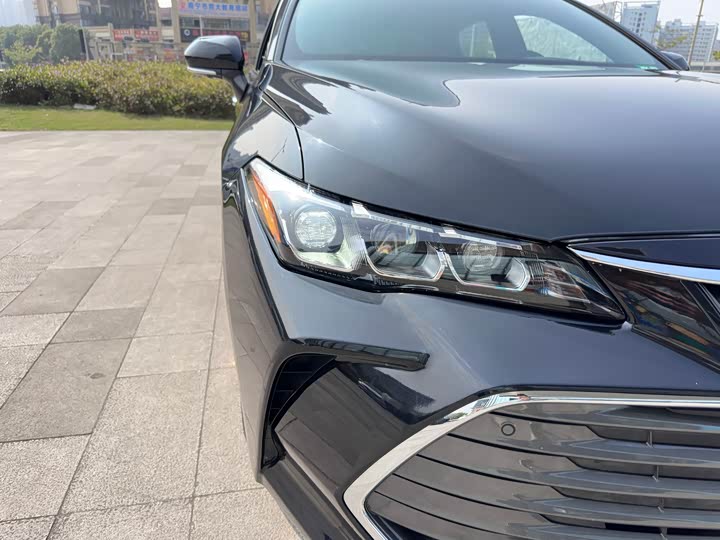 Фото 22 - Toyota Avalon