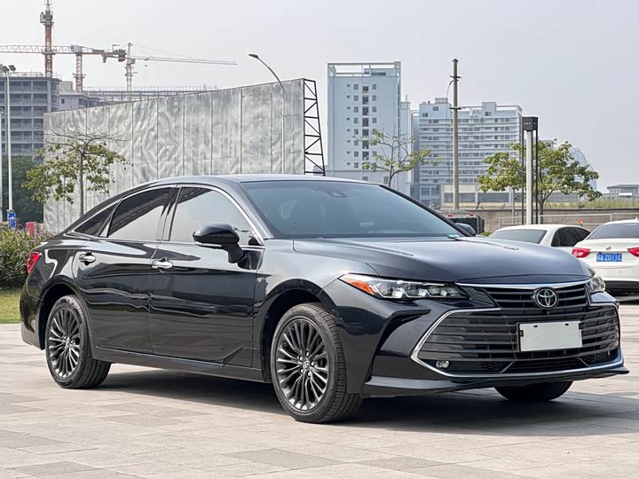 Фото 3 - Toyota Avalon