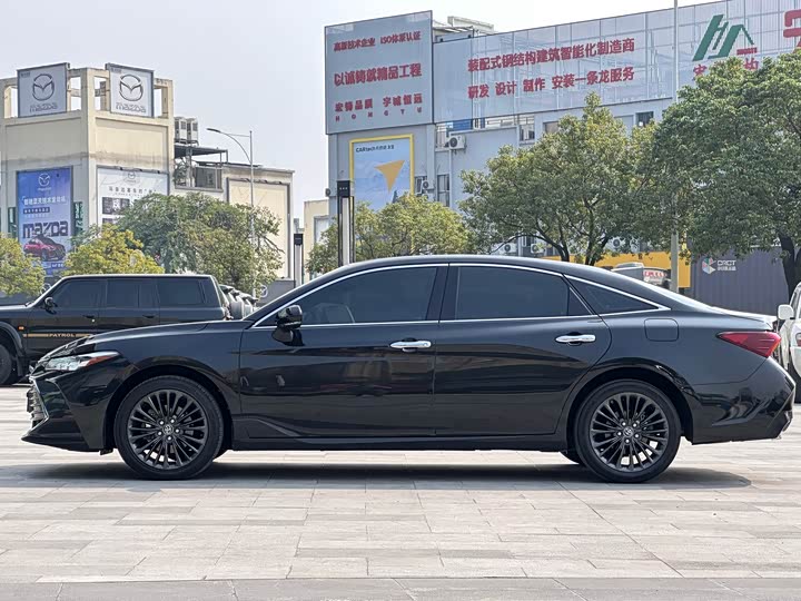 Фото 6 - Toyota Avalon