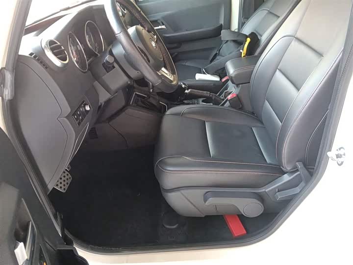 Фото 15 - BAIC Beijing BJ40