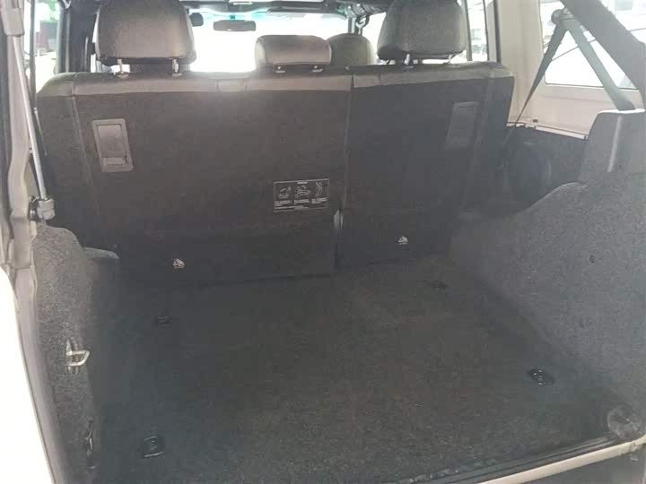 Фото 18 - BAIC Beijing BJ40