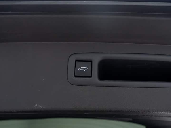 Фото 15 - Toyota Crown Kluger