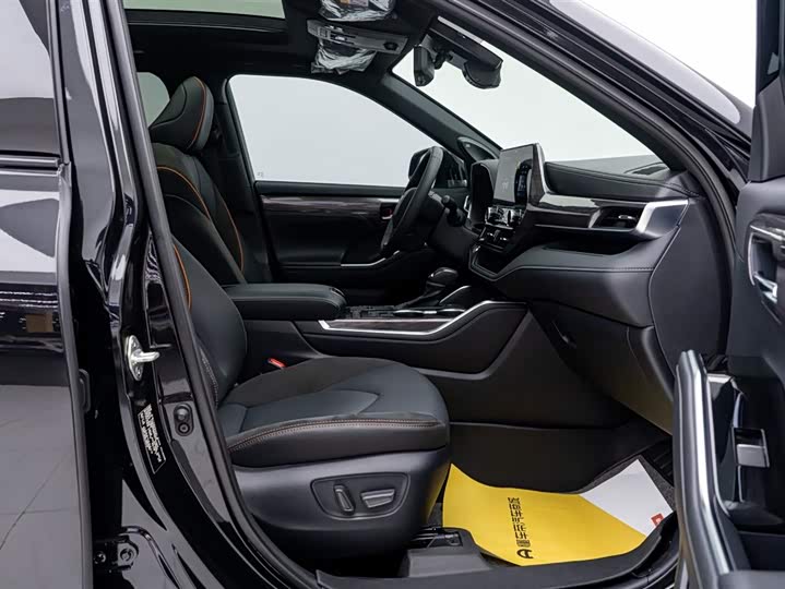 Фото 22 - Toyota Crown Kluger