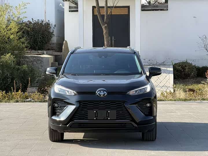 Фото 3 - Toyota Wildlander