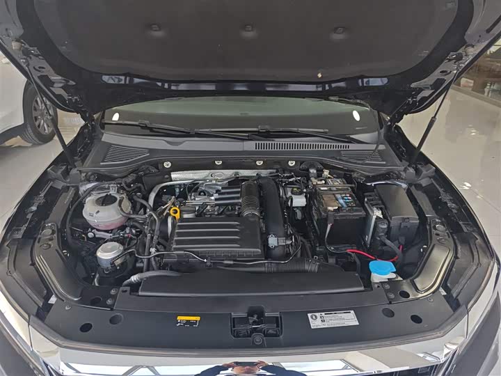 Фото 20 - Volkswagen Passat