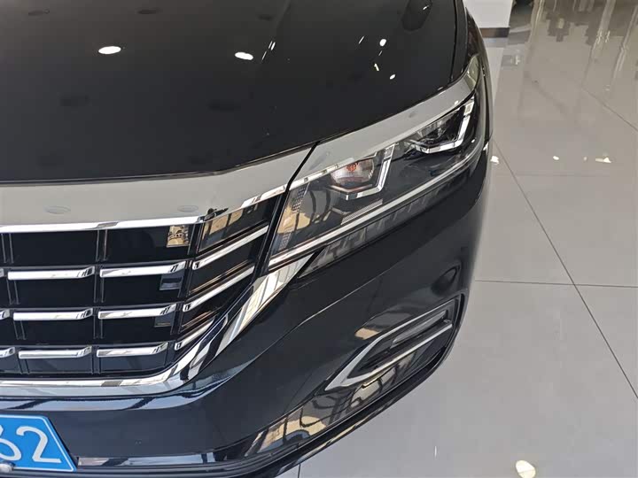 Фото 24 - Volkswagen Passat