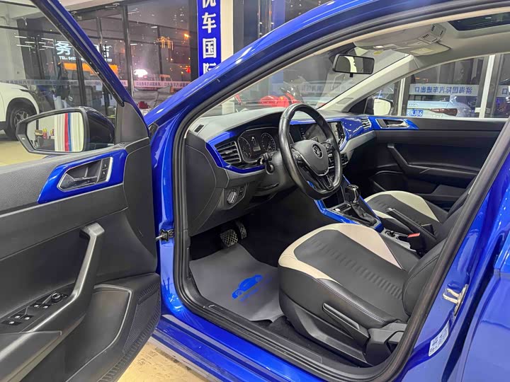 Фото 7 - Volkswagen Polo