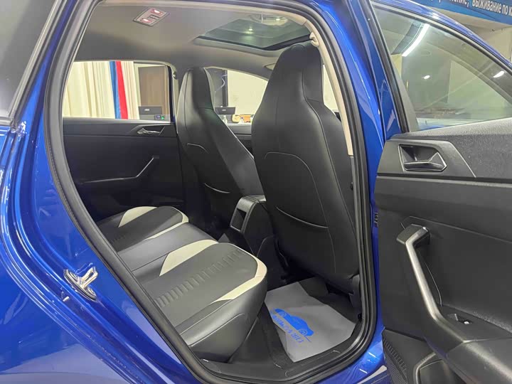 Фото 9 - Volkswagen Polo