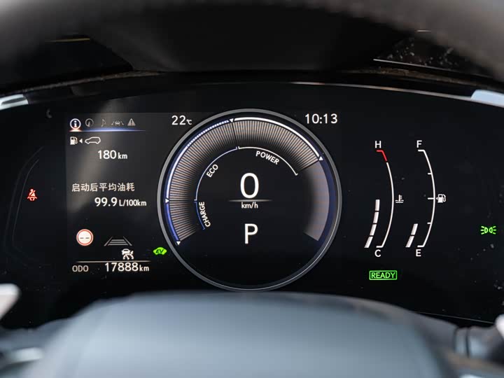 Фото 20 - Lexus NX