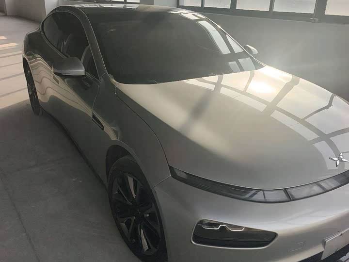 Фото 3 - XPeng P7