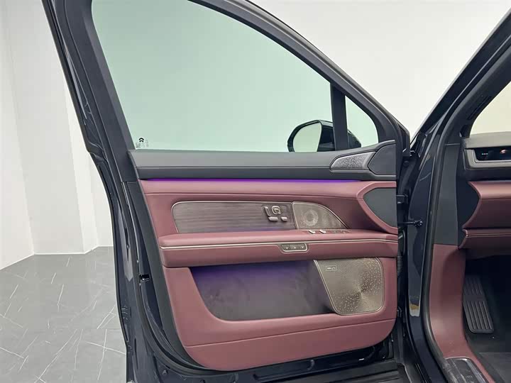 Фото 13 - Nio ES8