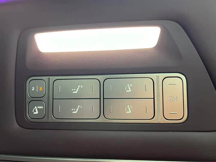 Фото 33 - Nio ES8