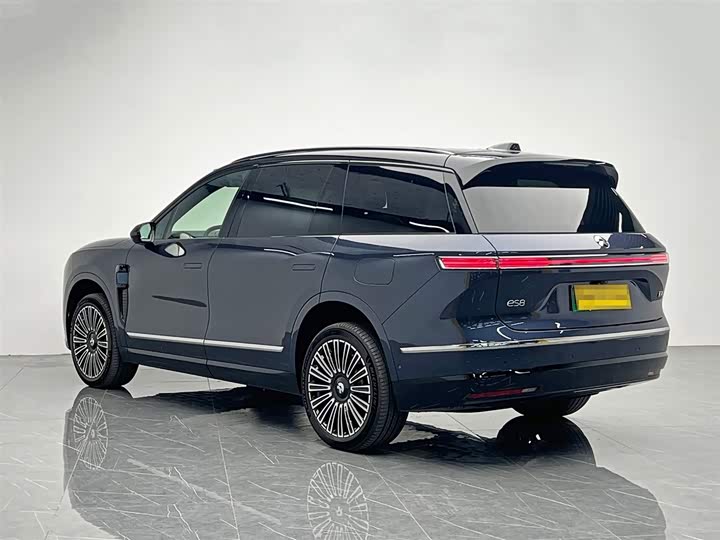 Фото 4 - Nio ES8