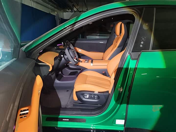 Фото 17 - Xiaomi YU7