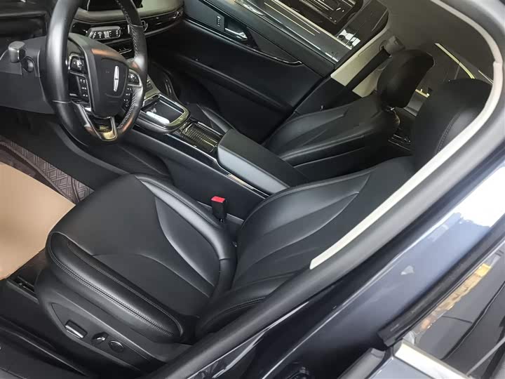 Фото 15 - Lincoln Nautilus