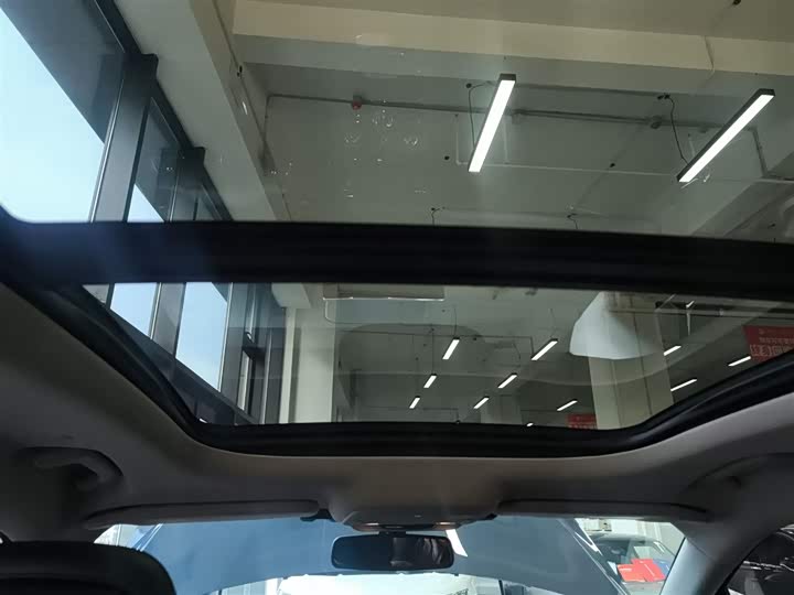 Фото 18 - Lincoln Nautilus