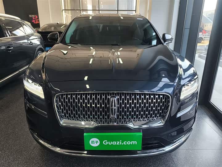 Фото 3 - Lincoln Nautilus