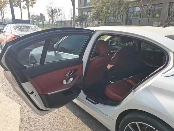 Фото 4 - BMW 3 Series