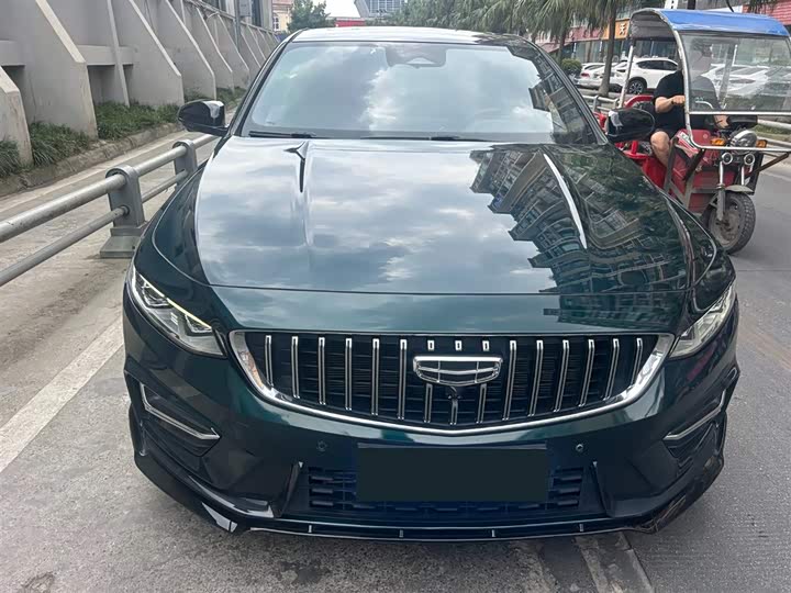 Фото 2 - Geely Preface