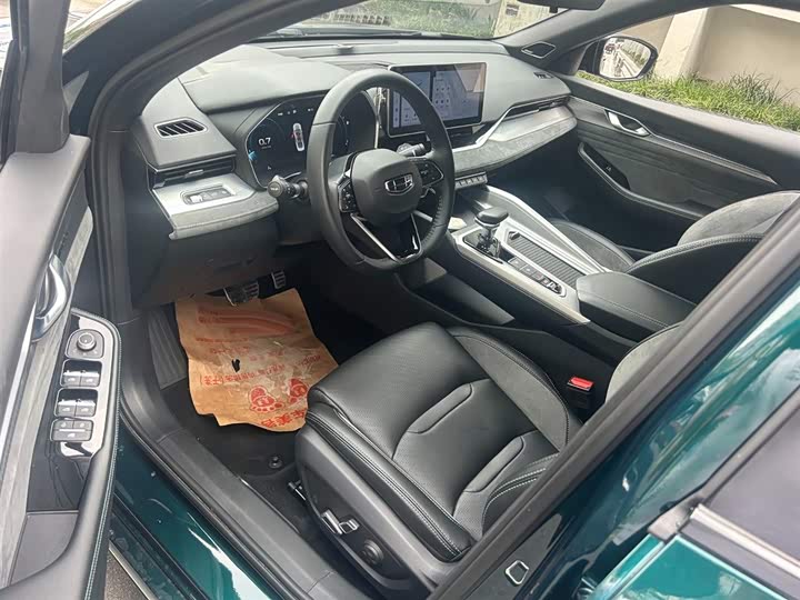 Фото 7 - Geely Preface