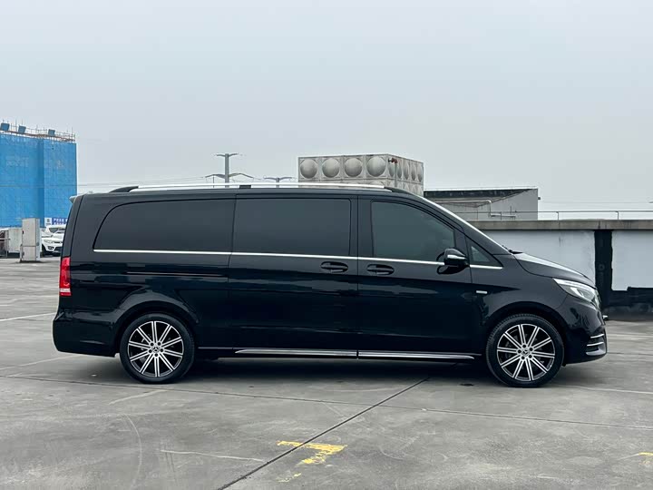 Фото 4 - Mercedes-Benz V-Class