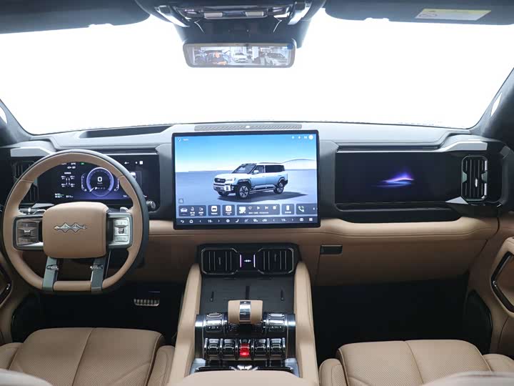 Фото 6 - BYD FangChengBao Leopard 8