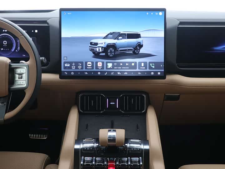 Фото 8 - BYD FangChengBao Leopard 8