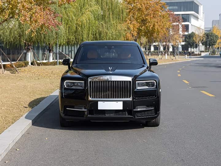 Фото 2 - Rolls-Royce Cullinan