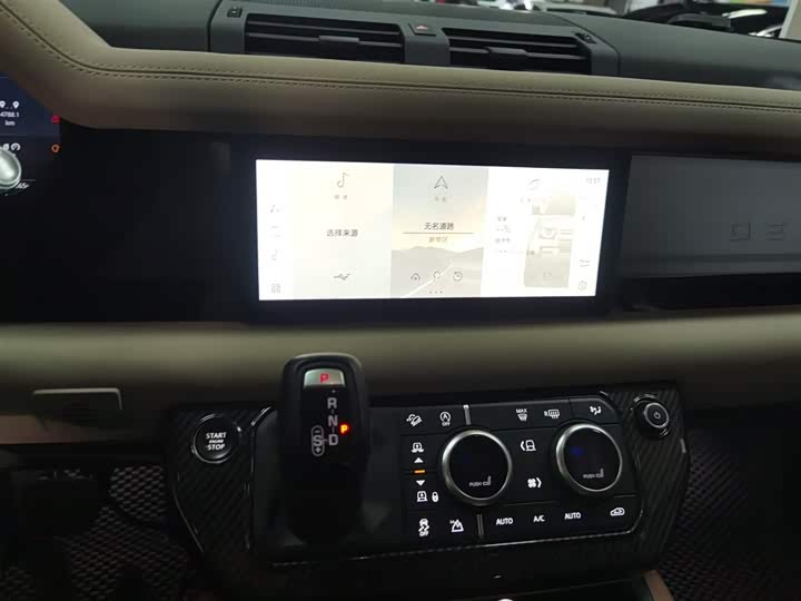 Фото 13 - Land Rover Defender