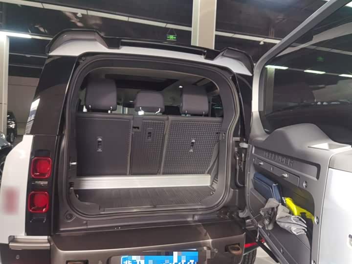 Фото 19 - Land Rover Defender