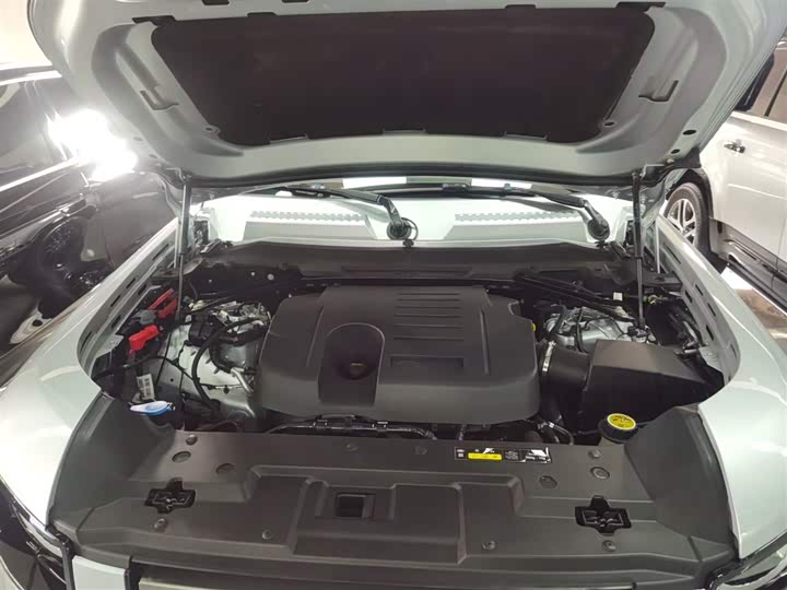 Фото 20 - Land Rover Defender