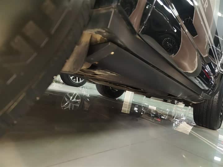 Фото 21 - Land Rover Defender