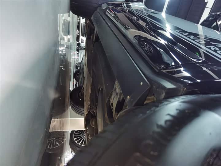 Фото 22 - Land Rover Defender